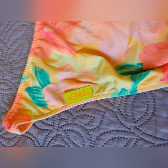 Vintage Venus 80s 90s High Cut Floral Bikini Set Swim Wear sz S/M - Picture 6 of 12